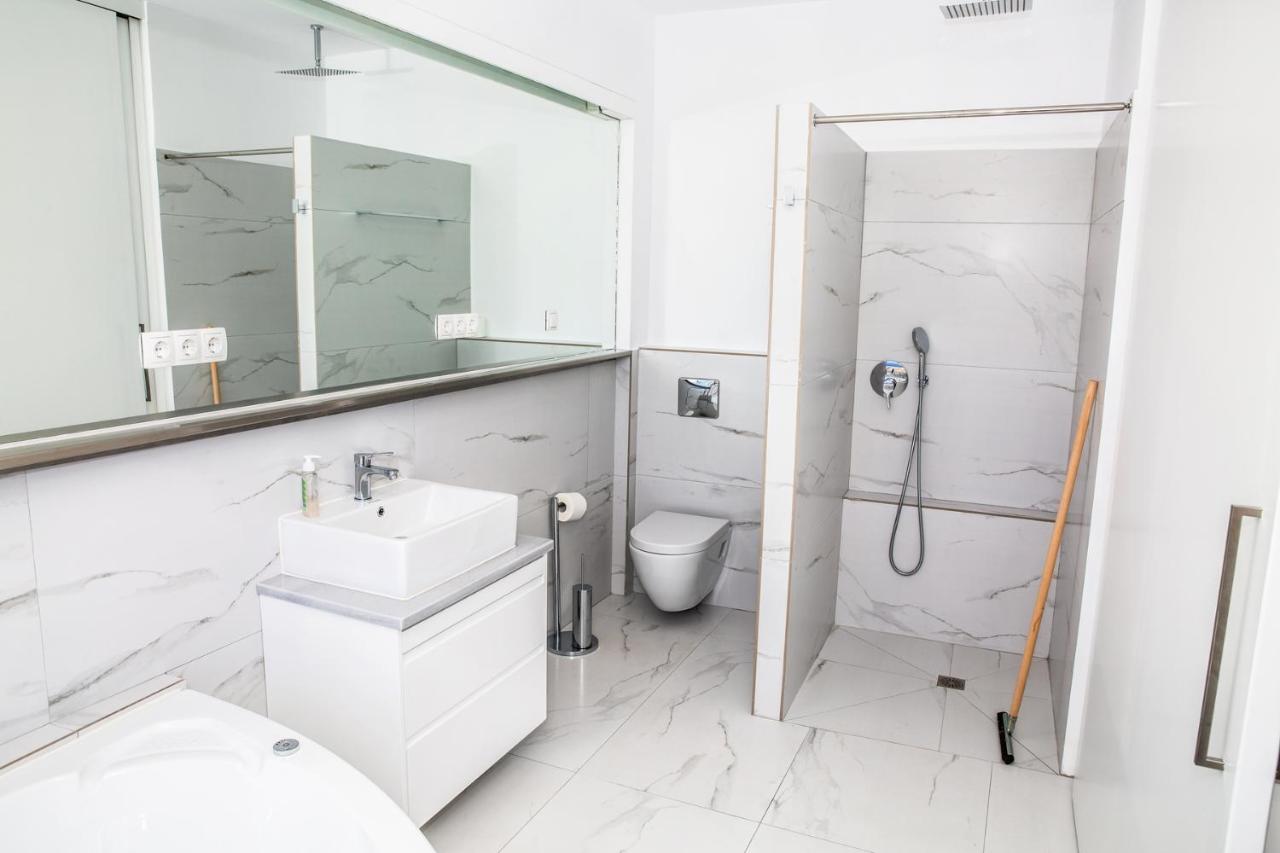 Komfort City Apartment "Elias" Mit Meerblick In Lavrio المظهر الخارجي الصورة