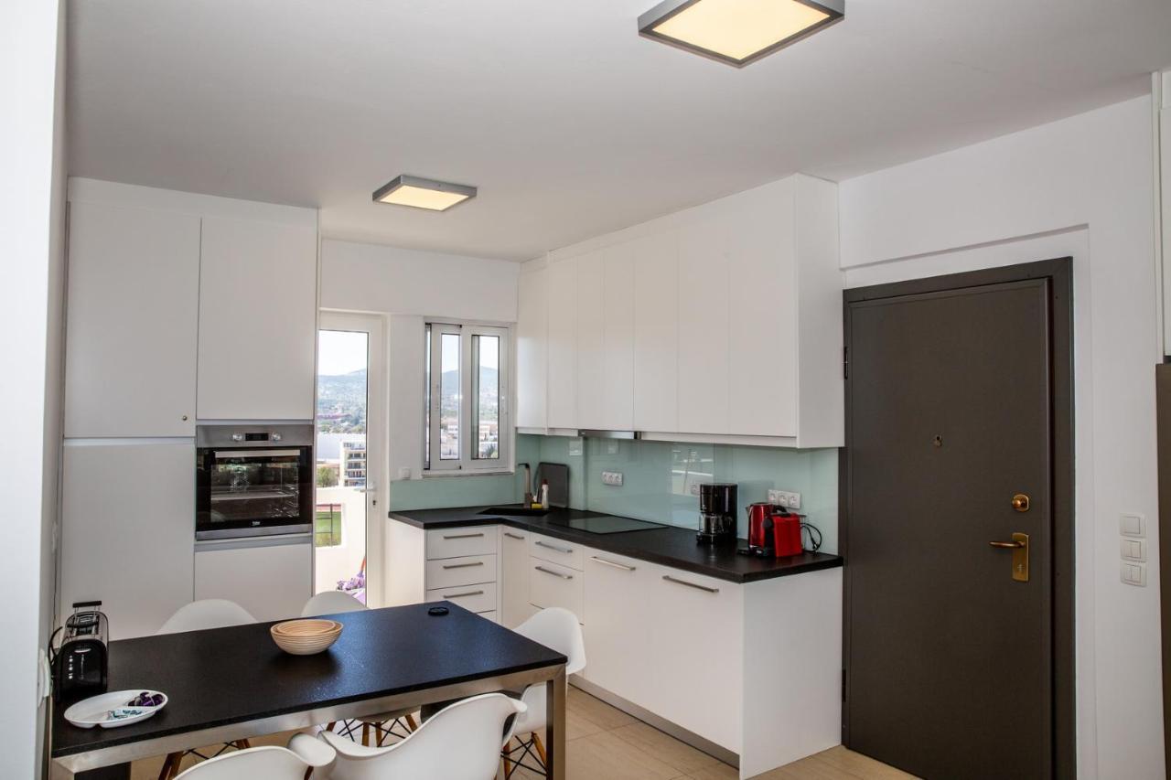 Komfort City Apartment "Elias" Mit Meerblick In Lavrio المظهر الخارجي الصورة